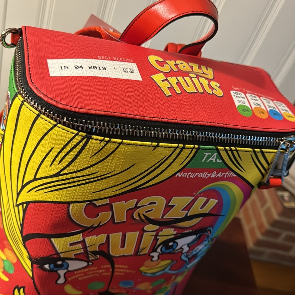 XXL Moschino Runway Crazy Fruit Backpack BAG Purse - Picture 4 of 7